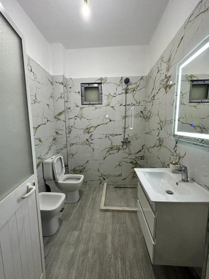Victorias Apartment Tirane Luaran gambar